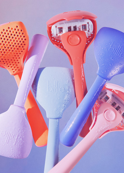 Orange razor in orange travel case, light purple razor in light purple travel case, light blue razor in light blue travel case, dark pink razor in dark pink travel case, purple razor in purple travel case, light pink razor in light pink travel case